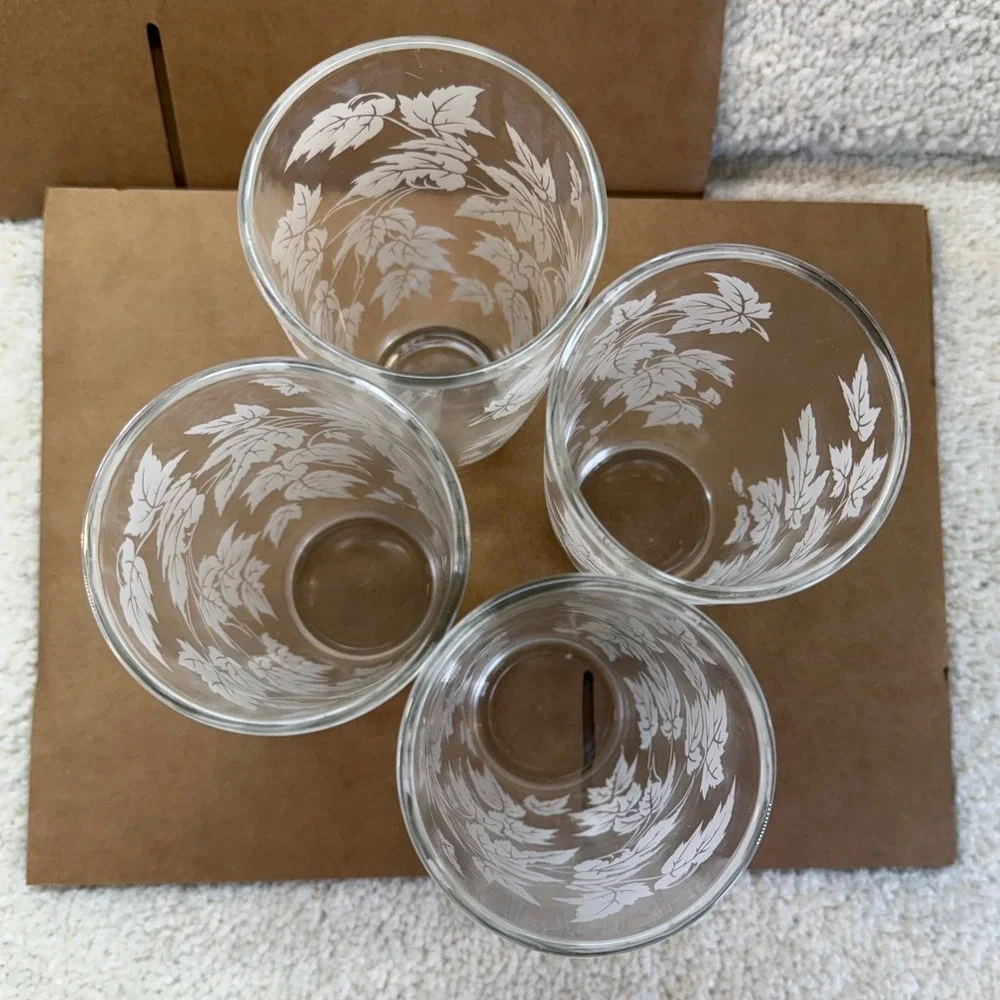 Vintage‎ Hazel Atlas Frosted White Maple Leaf Glass Tumblers Set of 4 MCM 6 inch